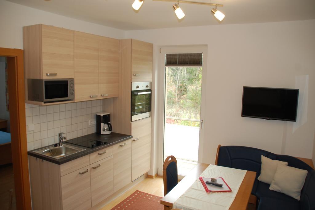 Ferienwohnung Haus am Wald Faak am See Zimmer foto